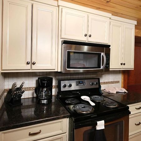 Karens Cozy Cottage ガトリンバーグ エクステリア 写真